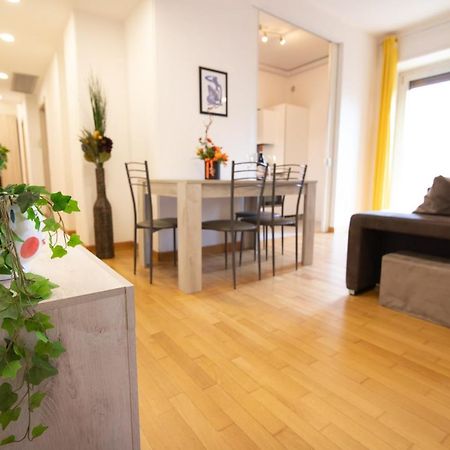 Appartement Relais Emilei à Vérone Extérieur photo