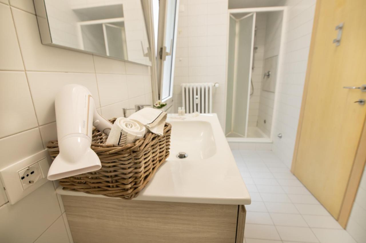 Appartement Relais Emilei à Vérone Extérieur photo