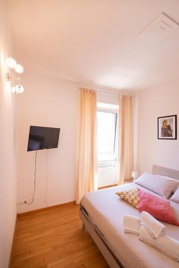 Appartement Relais Emilei à Vérone Extérieur photo